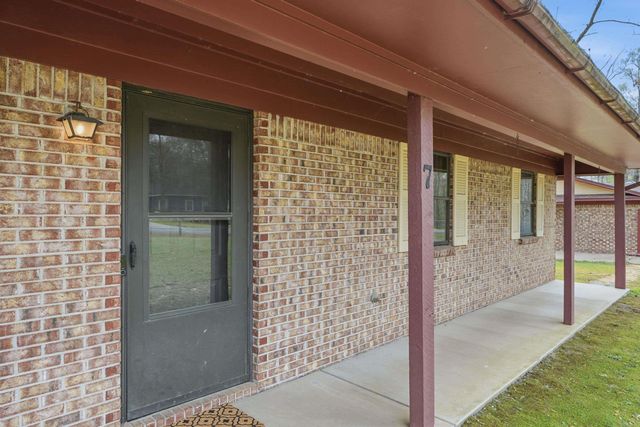 7 Douglas Street, Greenbrier, AR 72058