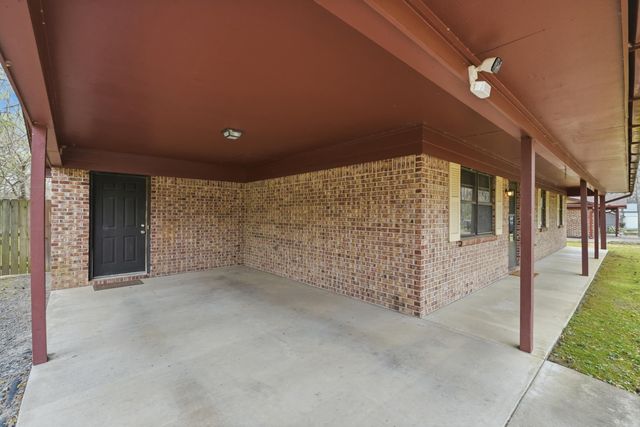 7 Douglas Street, Greenbrier, AR 72058