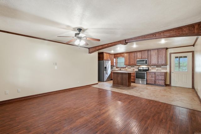 7 Douglas Street, Greenbrier, AR 72058