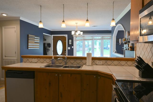 301 Farm Road, Goose Creek, SC 29445