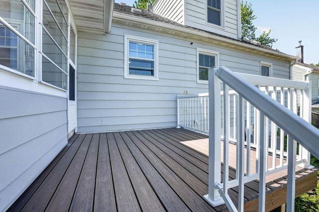 1115 W 10TH Street, Cedar Falls, IA 50613