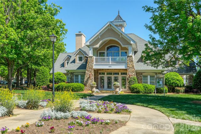 1005 Feather Oak Lane, Matthews, NC 28104