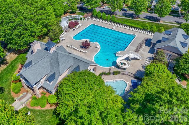 1005 Feather Oak Lane, Matthews, NC 28104