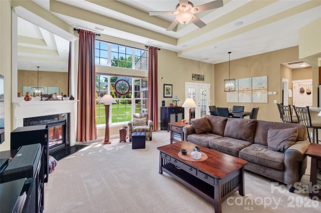 1005 Feather Oak Lane, Matthews, NC 28104