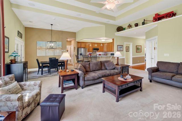 1005 Feather Oak Lane, Matthews, NC 28104