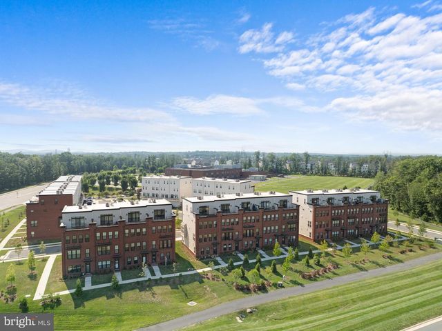 23158 HORSESHOE TRAIL SQUARE, Ashburn, VA 20148