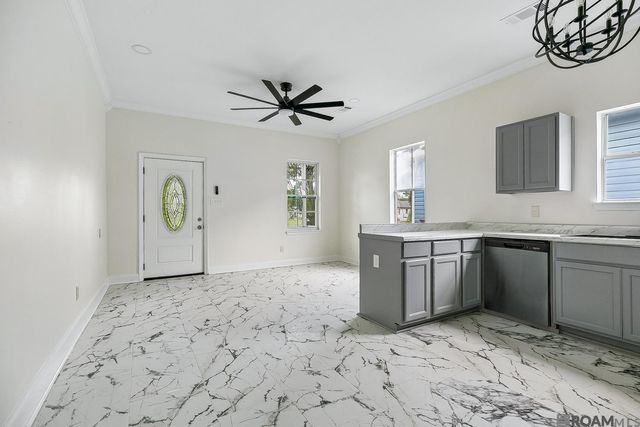 1109 Thomas H Delpit Dr, Baton Rouge, LA 70802