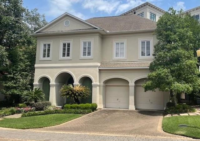 38 E Bend Lane, Houston, TX 77007