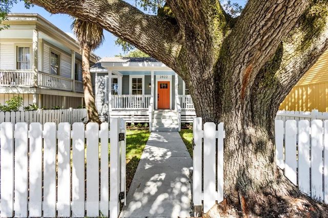 2822 Bernardo De Galvez Avenue, Galveston, TX 77550