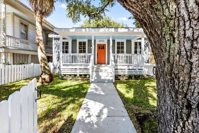 2822 Bernardo De Galvez Avenue, Galveston, TX 77550