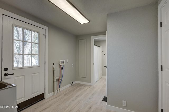 1511 E 5th Street, Joplin, MO 64801