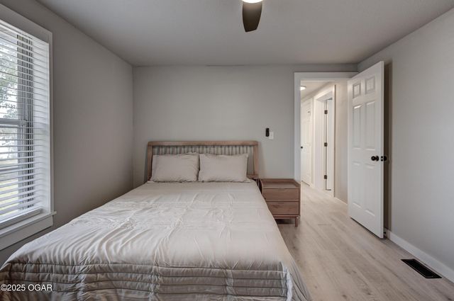 1511 E 5th Street, Joplin, MO 64801