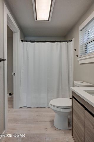 1511 E 5th Street, Joplin, MO 64801