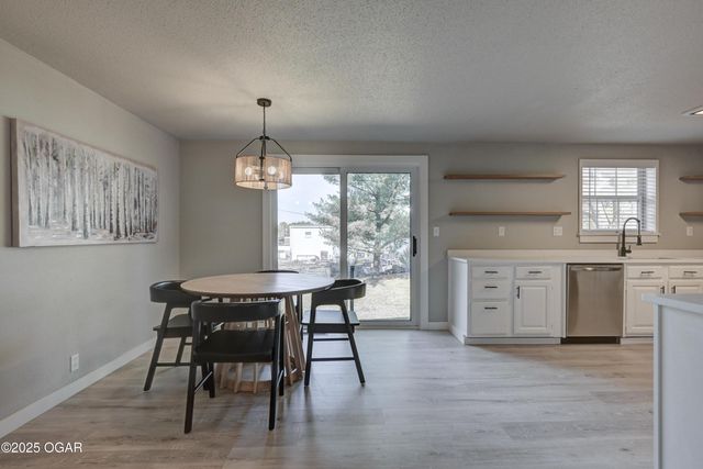 1511 E 5th Street, Joplin, MO 64801