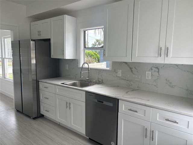 4519 5TH AVENUE S, St Petersburg, FL 33711
