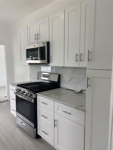 4519 5TH AVENUE S, St Petersburg, FL 33711