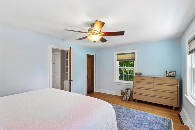 4724 Pleasant Street, Des Moines, IA 50312