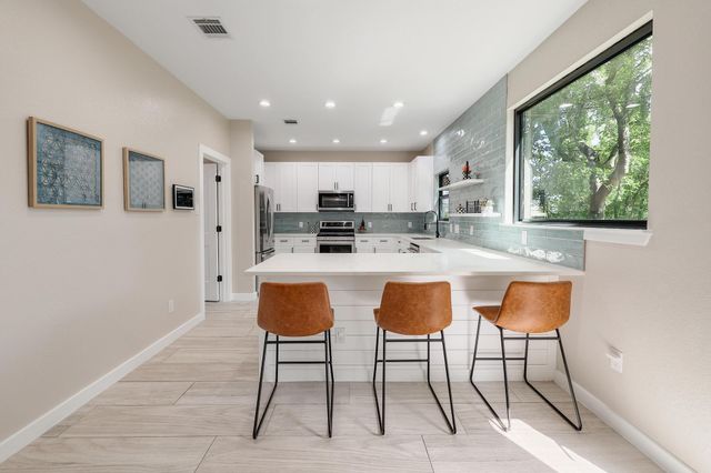 4700 Destinys Gate DR, Austin, TX 78727