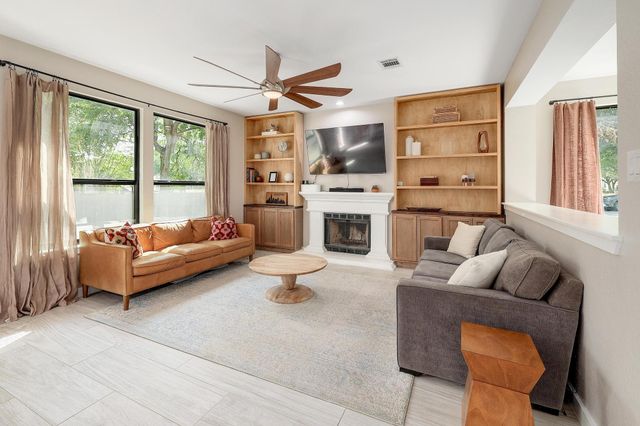 4700 Destinys Gate DR, Austin, TX 78727