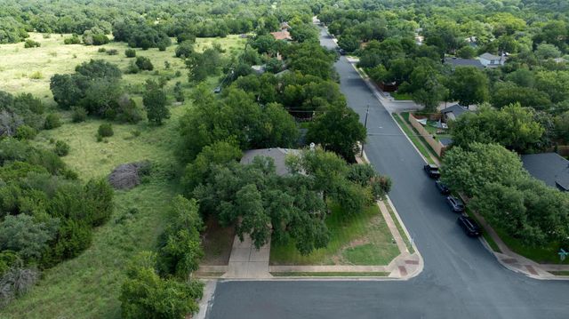 4700 Destinys Gate DR, Austin, TX 78727