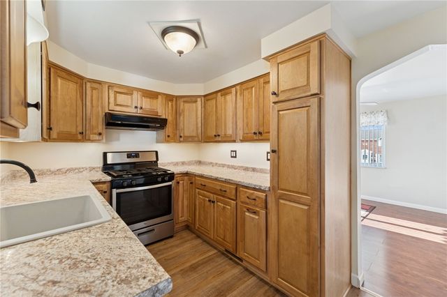 1417 Riverview Dr, Verona, PA 15147