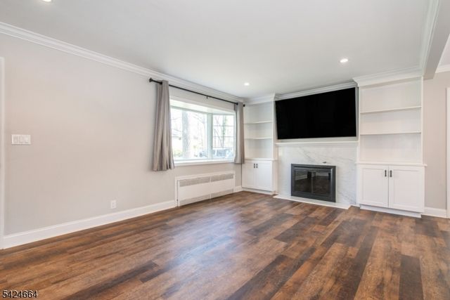 91 Beechwood Dr, Wayne Twp., NJ 07470
