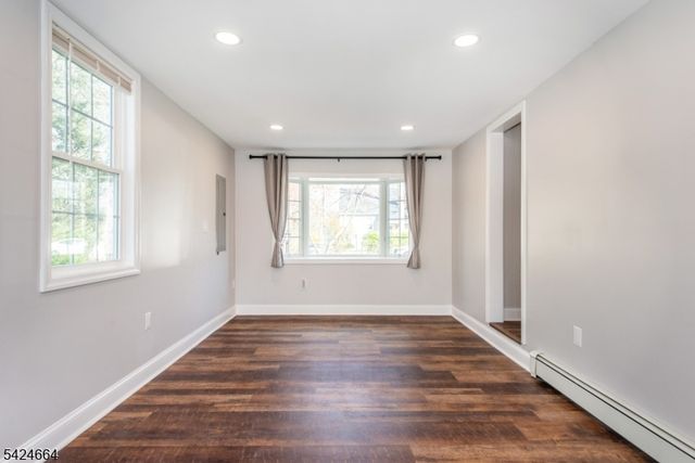91 Beechwood Dr, Wayne Twp., NJ 07470