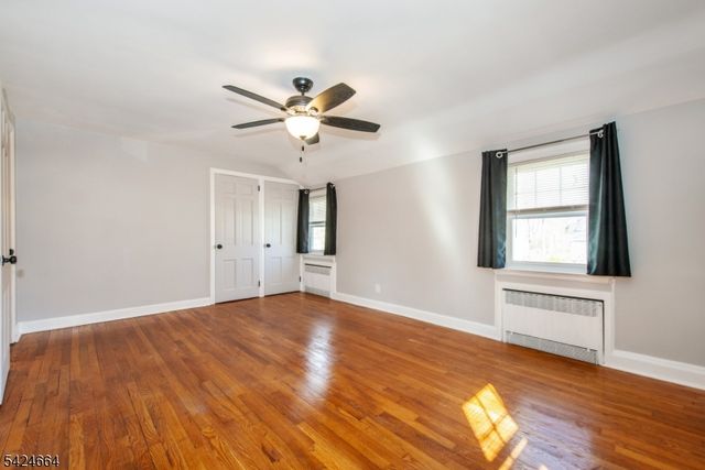 91 Beechwood Dr, Wayne Twp., NJ 07470