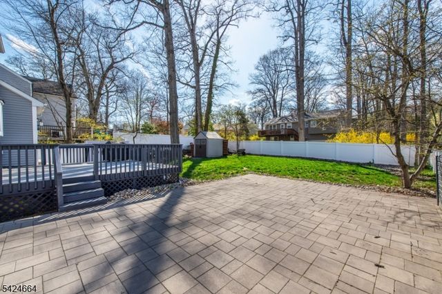 91 Beechwood Dr, Wayne Twp., NJ 07470