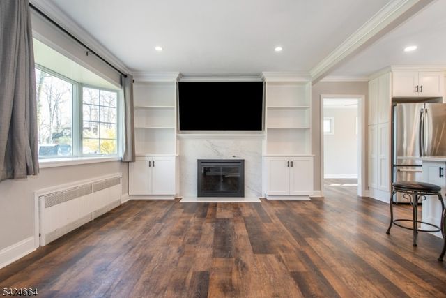 91 Beechwood Dr, Wayne Twp., NJ 07470