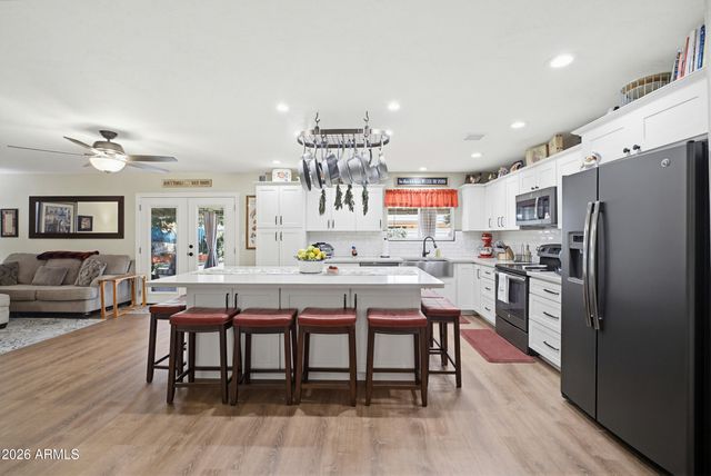 4120 W HELENA Drive, Glendale, AZ 85308
