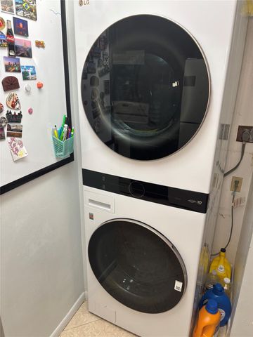 737 SE 1st Way 302, Deerfield Beach, FL 33441