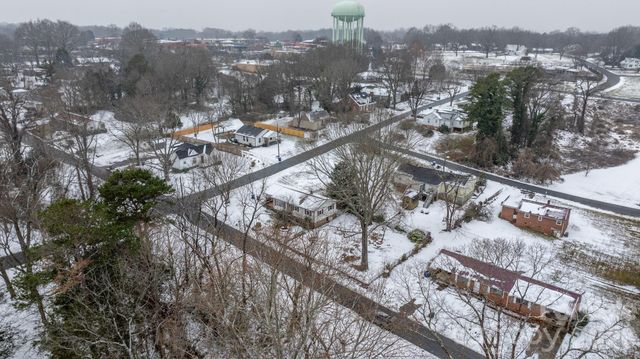 203 3rd Avenue NE, Conover, NC 28613