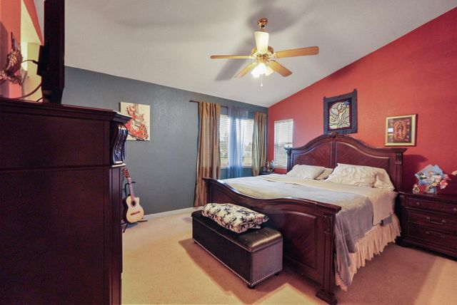 938 Zina Ln, Turlock, CA 95380