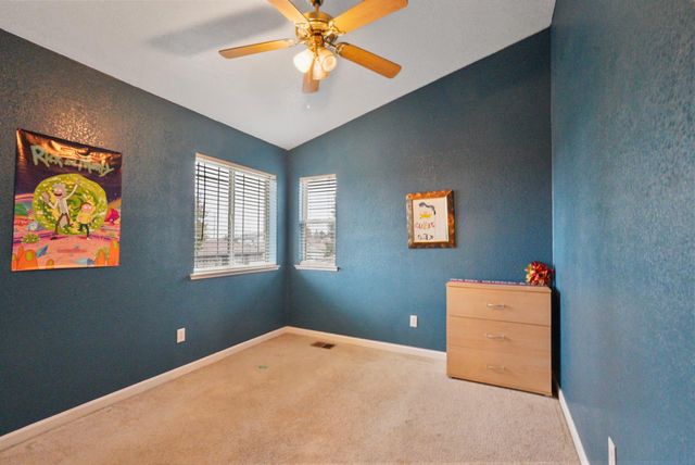 938 Zina Ln, Turlock, CA 95380