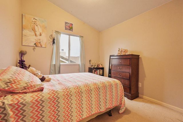 938 Zina Ln, Turlock, CA 95380