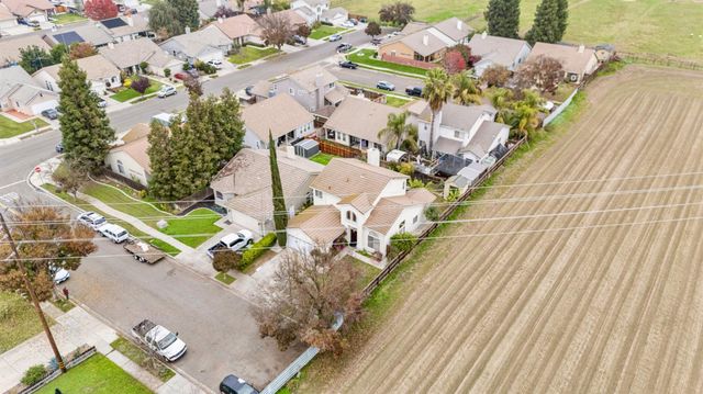 938 Zina Ln, Turlock, CA 95380