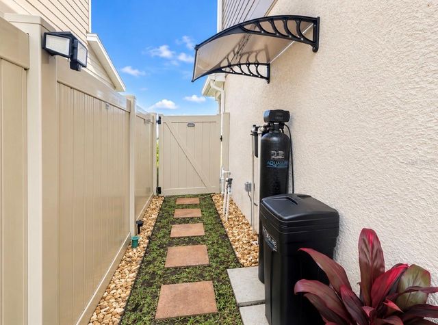 1696 TEAGAN LANE, Winter Haven, FL 33884