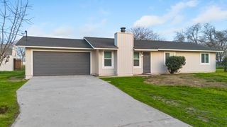 18421 Fairfield Drive, Madera, CA 93638