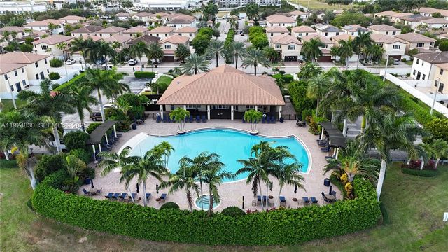 3337 W 91st Ter, Hialeah, FL 33018