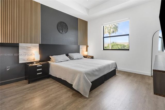 3337 W 91st Ter, Hialeah, FL 33018