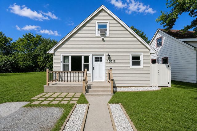 16612 Geneva Drive, Harvey, IL 60426