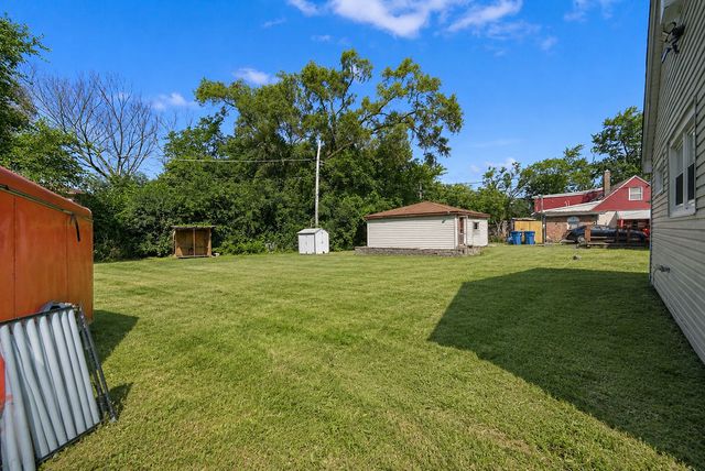 16612 Geneva Drive, Harvey, IL 60426
