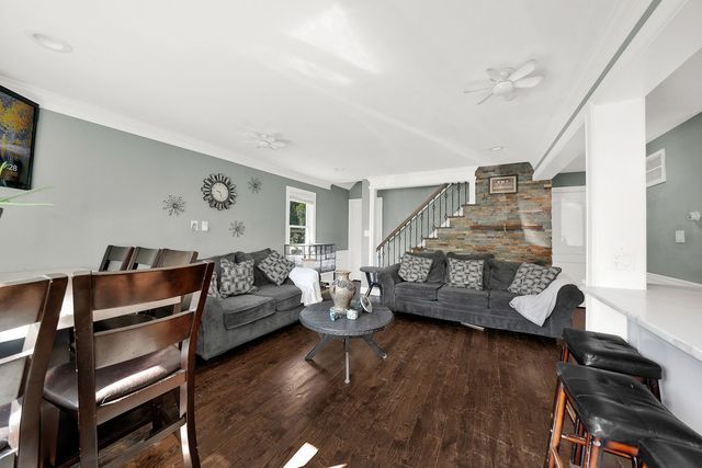 16612 Geneva Drive, Harvey, IL 60426