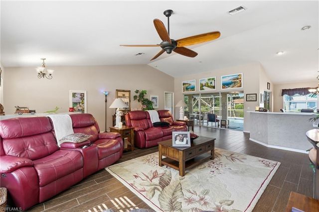 8867 Staghorn WAY, Fort Myers, FL 33908