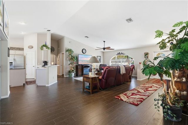 8867 Staghorn WAY, Fort Myers, FL 33908