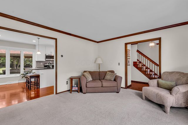 833 Bluffway Drive, Columbus, OH 43235