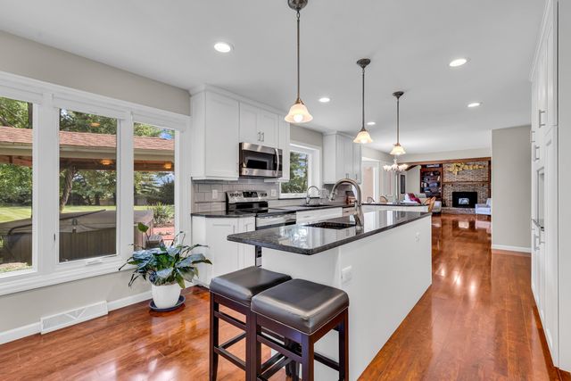 833 Bluffway Drive, Columbus, OH 43235