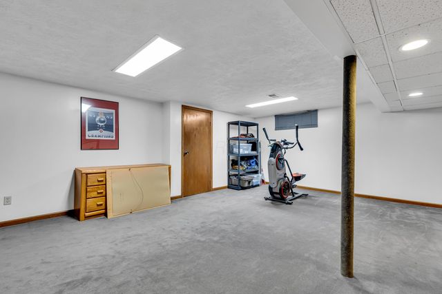 833 Bluffway Drive, Columbus, OH 43235