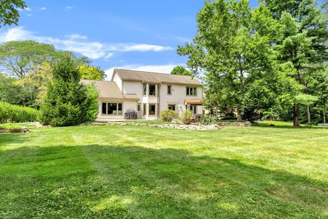 833 Bluffway Drive, Columbus, OH 43235